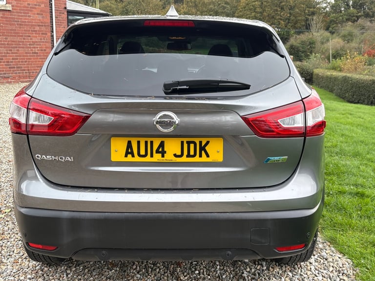 2014 Nissan Qashqai 1.5 dCi Acenta Premium 5dr HATCHBACK Diesel Manual