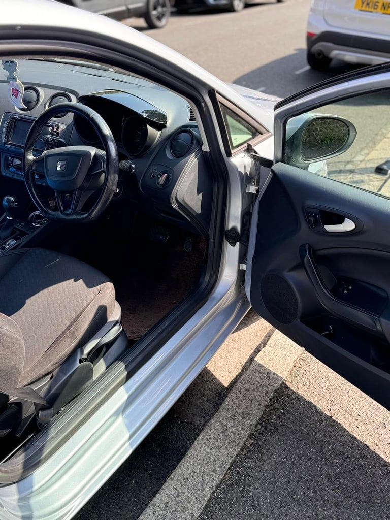 Seat, IBIZA, Hatchback, 2010, Semi-Auto, 1390 (cc), 3 doors