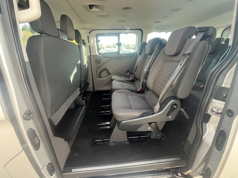 2022 Ford Tourneo Custom 2.0 EcoBlue 130ps L/R 8 Seater Titanium Auto MPV DIESEL Automatic