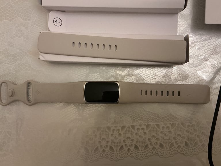 Fitbit smart watch charge 6