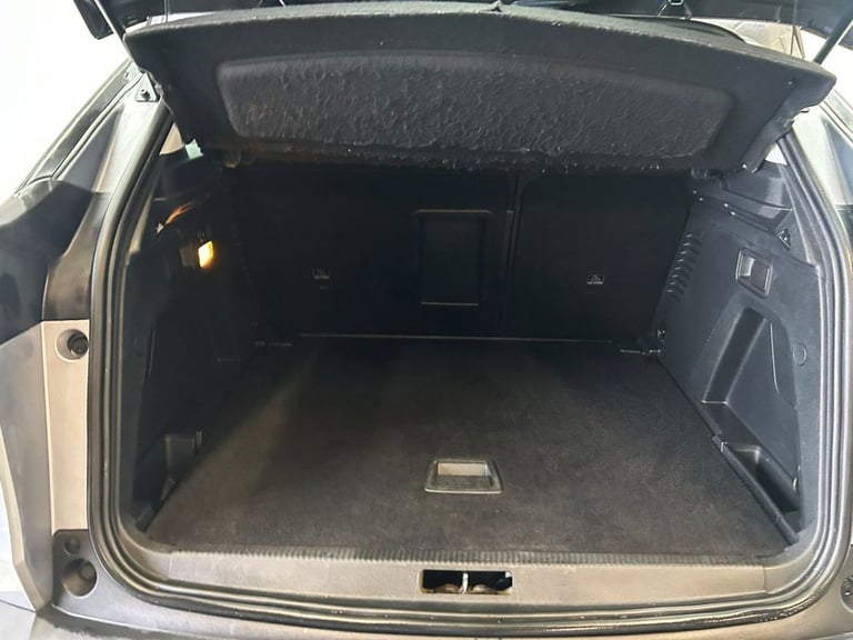 2018 Peugeot 3008 1.2 PureTech Active SUV 5dr Petrol Manual Euro 6 (s/s) (130 ps) F/S/H!! 2 F HAT...