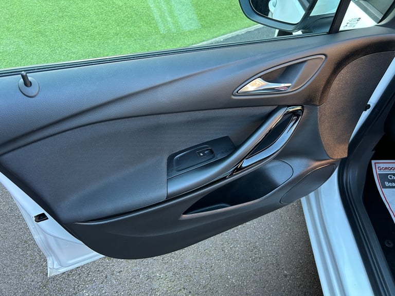 2016 Vauxhall Astra 1.4T 16V 150 SRi 5dr THE BEST YOU WILL SEE! LOW MILES! ULEZ! HATCHBACK Petrol...