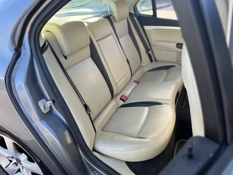 Saab 9-3 2.0T Vector 4dr Petrol Manual - Image 24