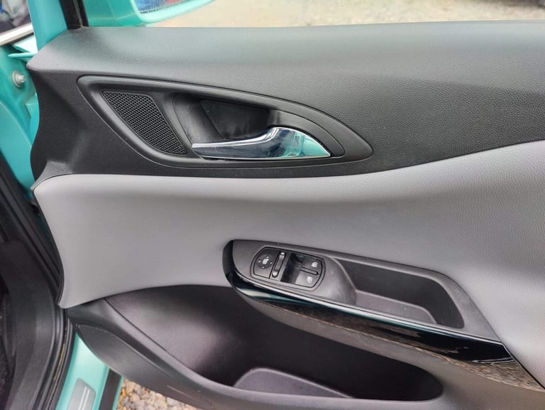 2016 Vauxhall Corsa 1.4i SE Auto Euro 6 5dr Hatchback Petrol Automatic