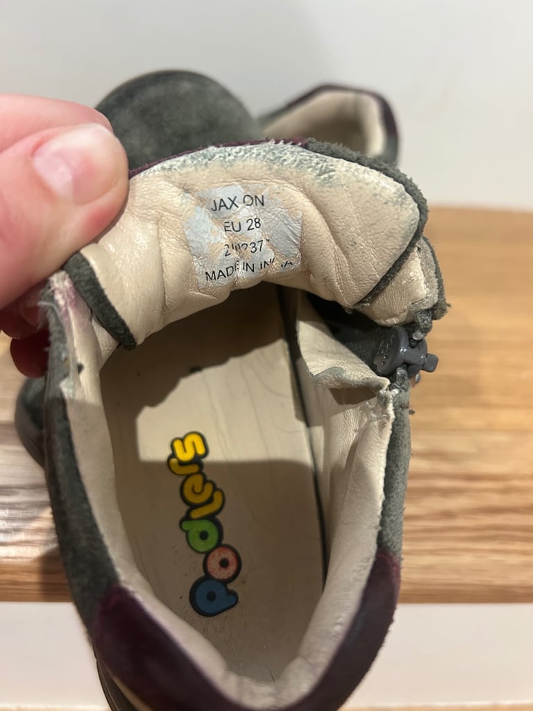 Boys shoes 10UK