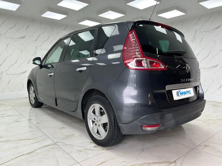 2011 Renault Scenic 1.5 dCi 110 Dynamique TomTom 5dr MPV DIESEL Manual