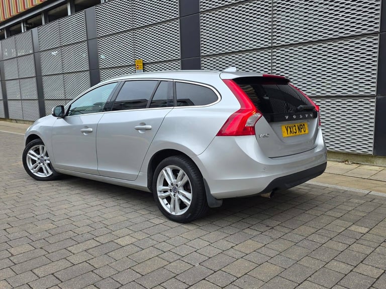 Volvo, V60, Estate, 2013, Manual, 1560 (cc), 5 doors