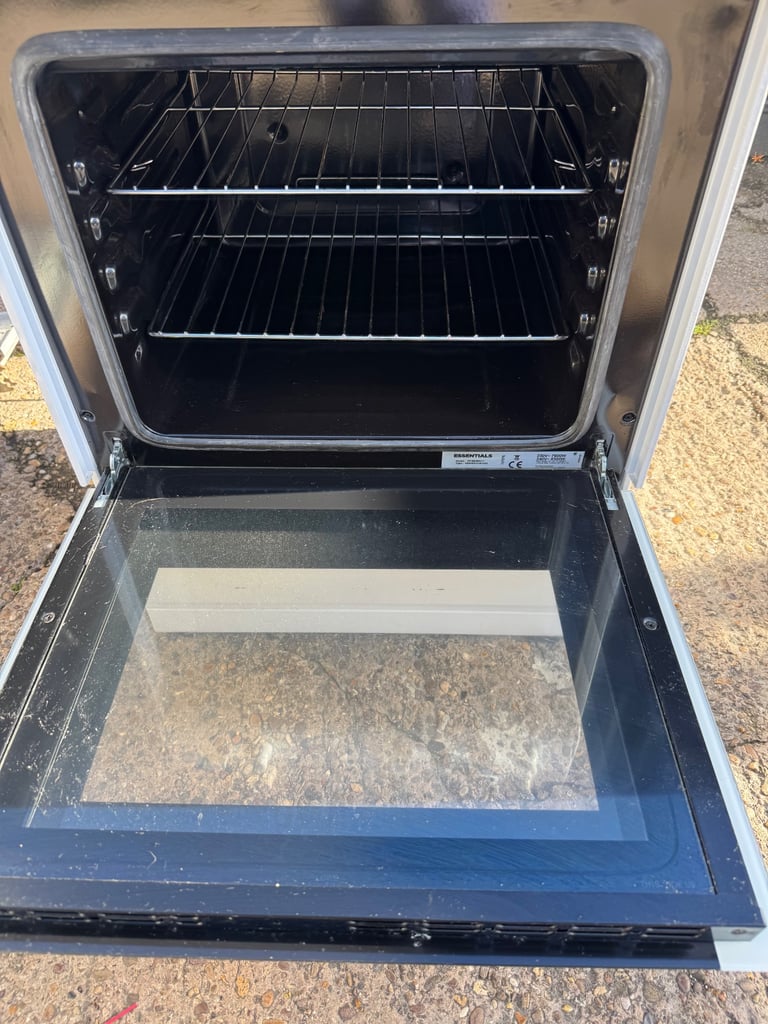 Curry’s Essentials Electric Cooker 60cm