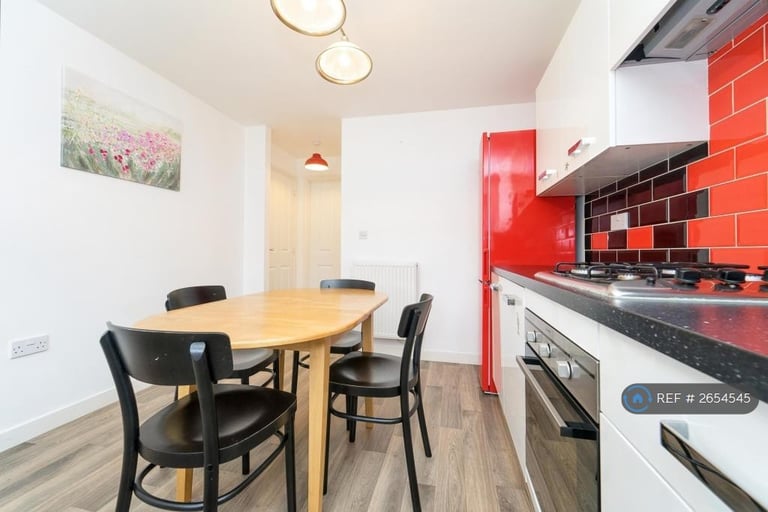 2 bedroom house in Lawnswood Road, Manchester, M12 (2 bed) (#2654545)