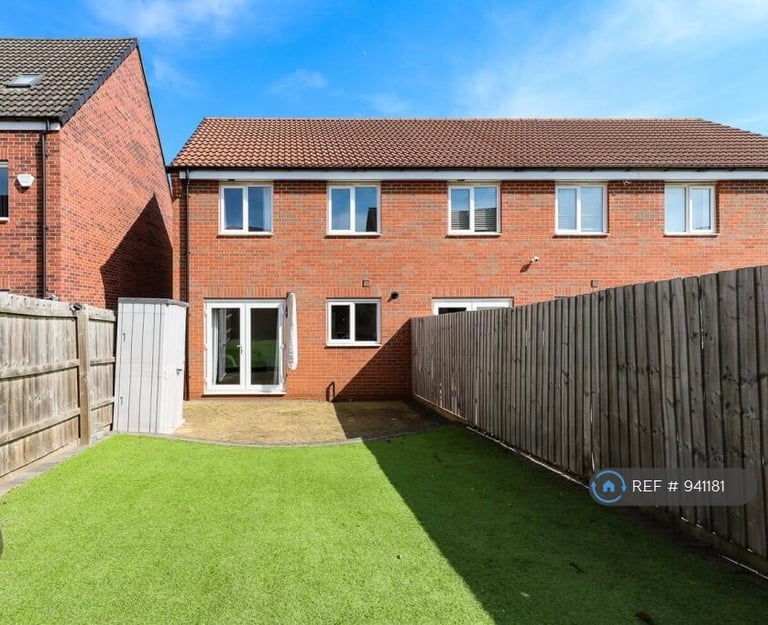 3 bedroom house in Mosquito Grove, Hucknall, Nottingham, NG15 (3 bed) (#941181)