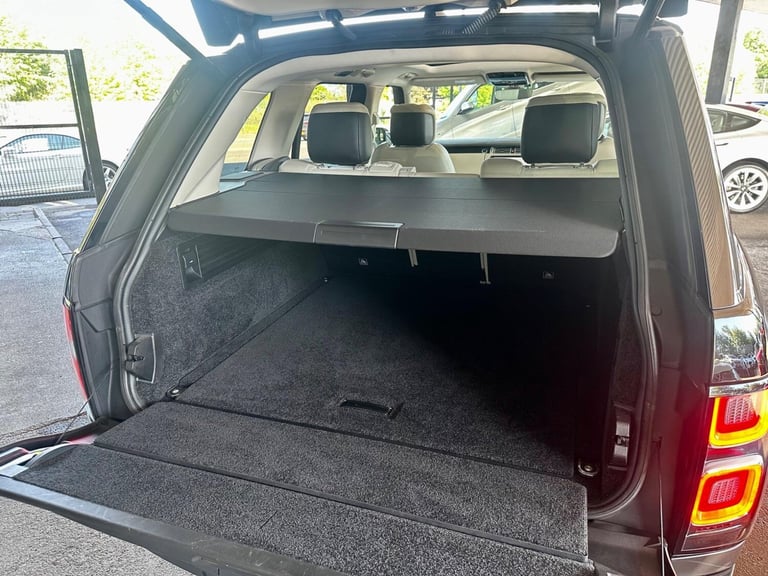  Land Rover Range Rover 4.4 SD V8 Vogue SE Auto 4WD Euro 6 (s/s) 5dr  Diesel Automatic