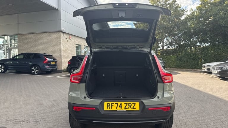 2025 Volvo XC40 Plus, B4 Mild hybrid, Petrol, Dark Estate Petrol Automatic