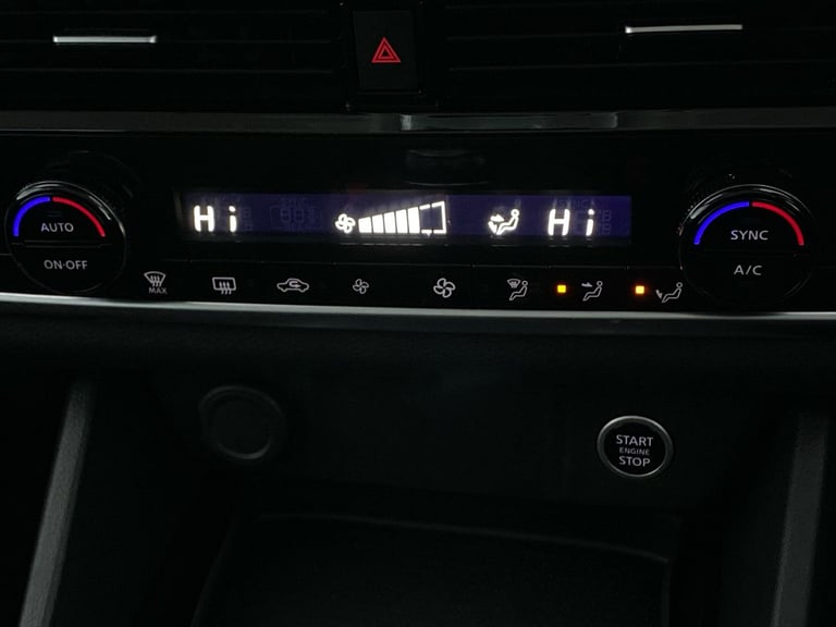 2022 Nissan Qashqai 1.3 DiG-T MH Acenta Premium 5dr Crossover/SUV PETROL Manual