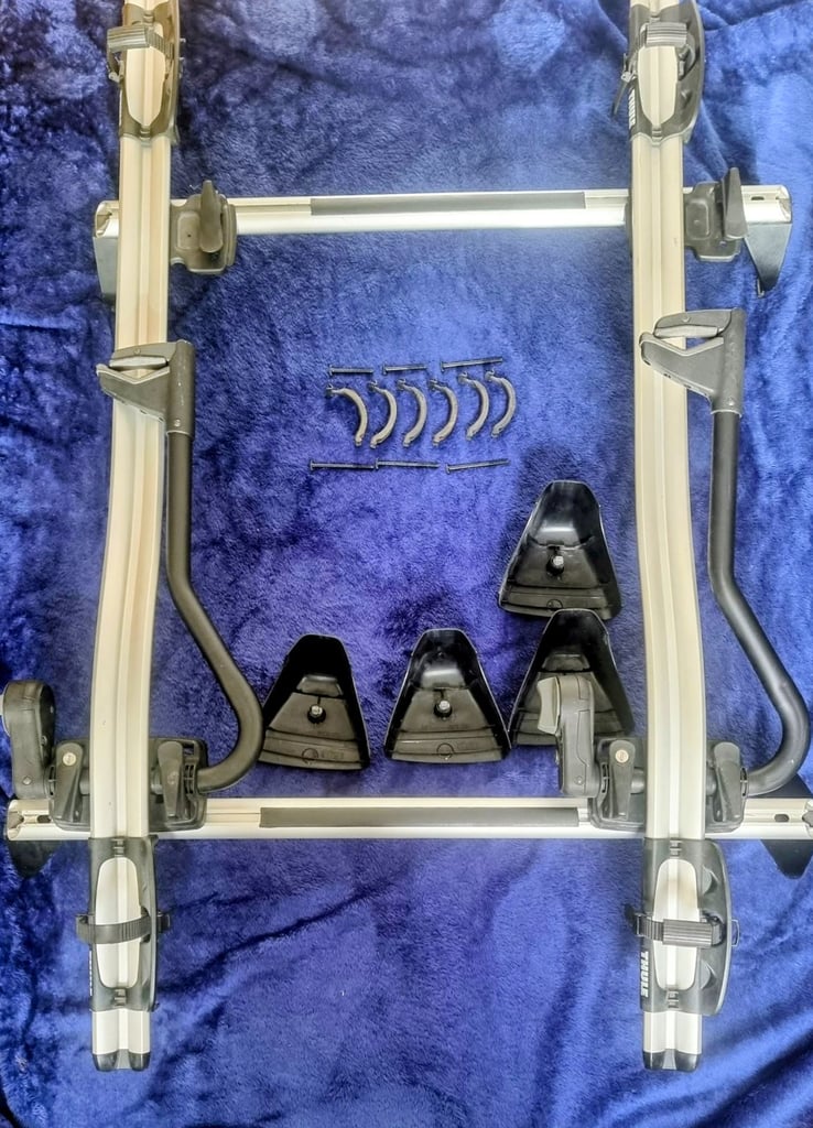 Vauxhall Astra J Roof bars