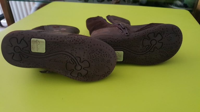 Girls Clarks Brown Boots Junior Size 5.5F