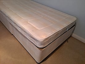 Double size three quarter bed