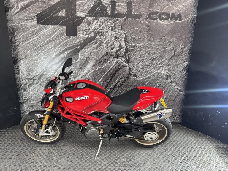 DUCATI MONSTER 1100 S M1100S 2009