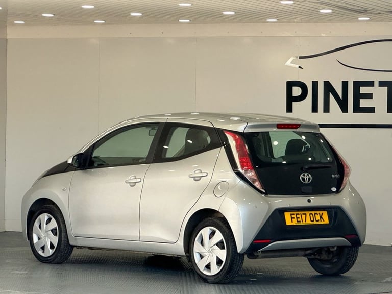 2017 Toyota AYGO 1.0 VVT-i x-play Hatchback 5dr Petrol Manual Euro 6 (68 ps) Hatchback Petrol Manual