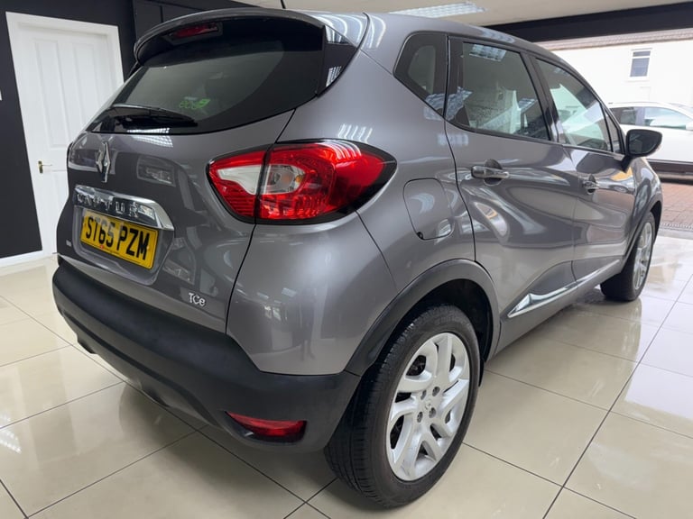 Renault Captur 0.9 TCe ENERGY Dynamique Grey £35 Tax WARRANTY 12 MONTHS MOT
