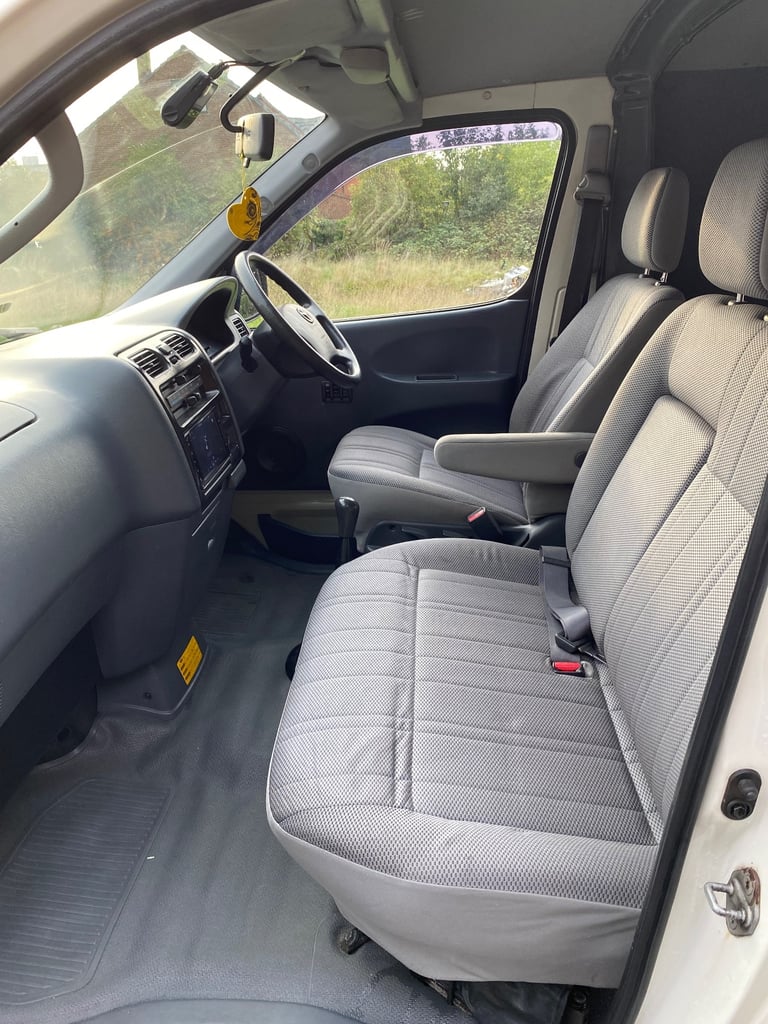 2009 Toyota Hiace 280 D-4D SWB 120bhp **FSH, NEW MOT**