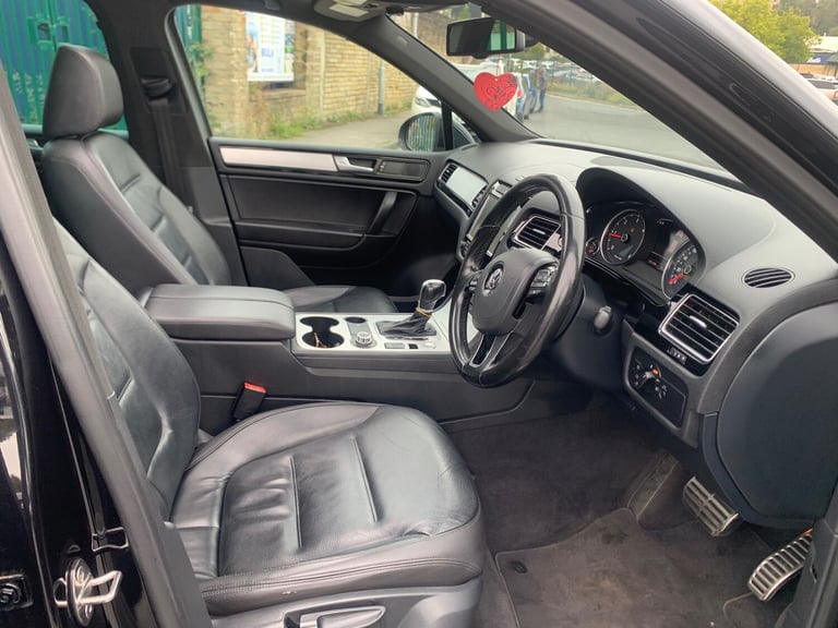 2014 Volkswagen Touareg 3.0 V6 TDI 245 R-Line 5dr Tip Auto ESTATE Diesel Automatic