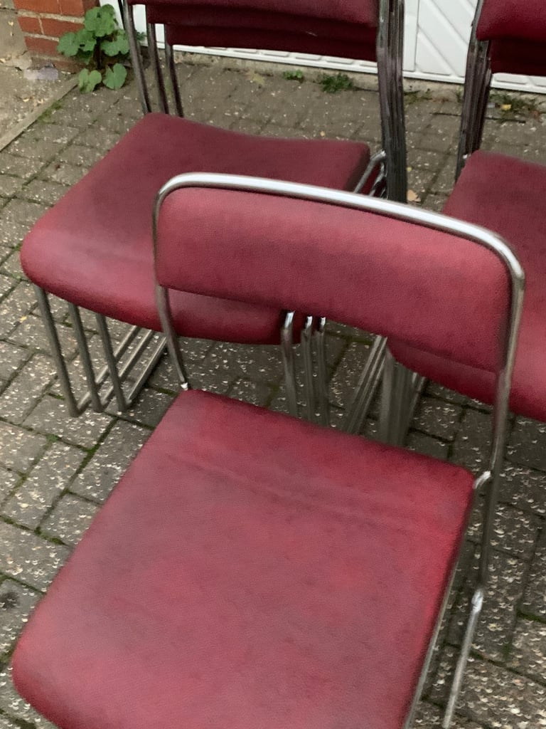 7 stackable chairs 