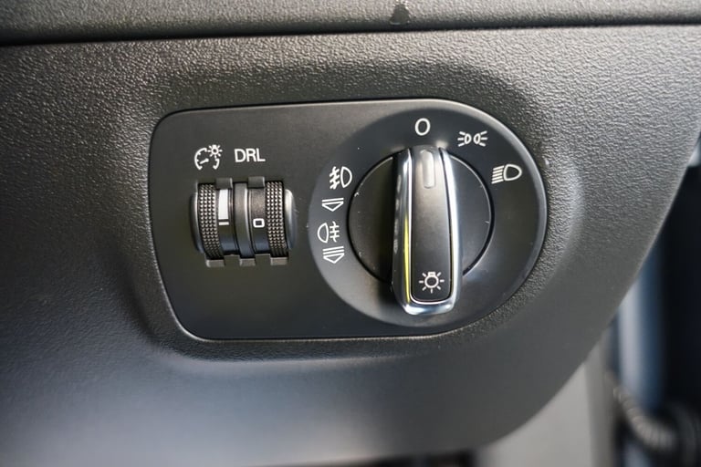 2007 Audi TT 3.2 TFSI V6 Roadster 2dr Petrol S Tronic quattro Euro 4 (250 ps) Convertible Petrol ...