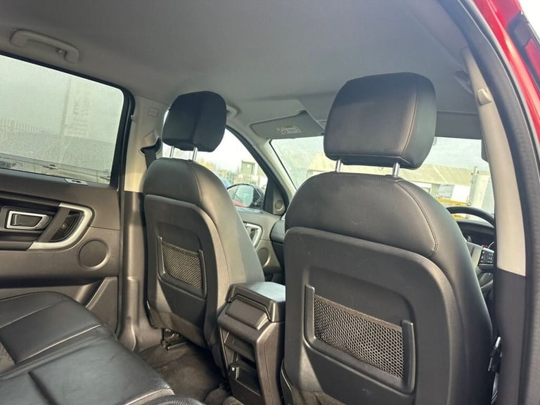 2017 Land Rover Discovery Sport 2.0 TD4 SE Tech SUV 5dr Diesel Manual 4WD Euro 6 (s/s) (180 ps) E...