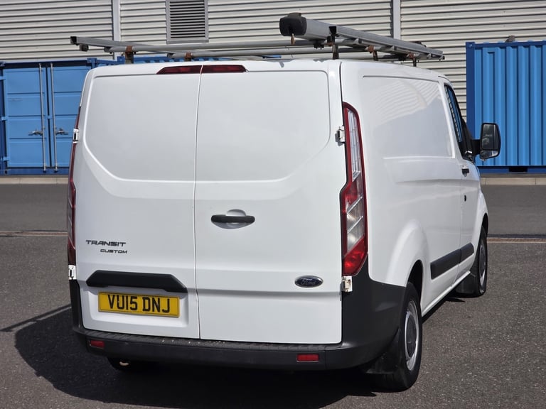 2015 Ford Transit Custom 2.2 TDCi 100ps Low Roof Van PANEL VAN Diesel Manual