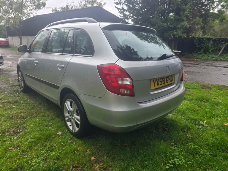 2008 Skoda Fabia 1.4 16V Sport 5dr 75hp HATCHBACK Petrol Manual