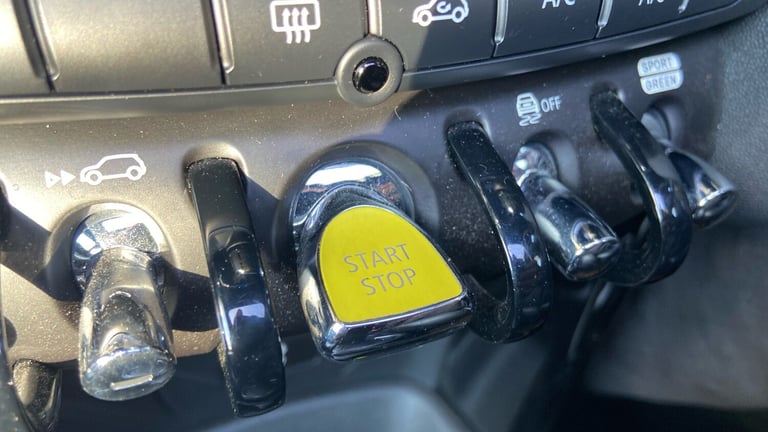 2020 MINI Electric Hatch Cooper SE 32.6kWh Level 3 Hatchback 3dr Electric Auto (184 ps) Hatchback...