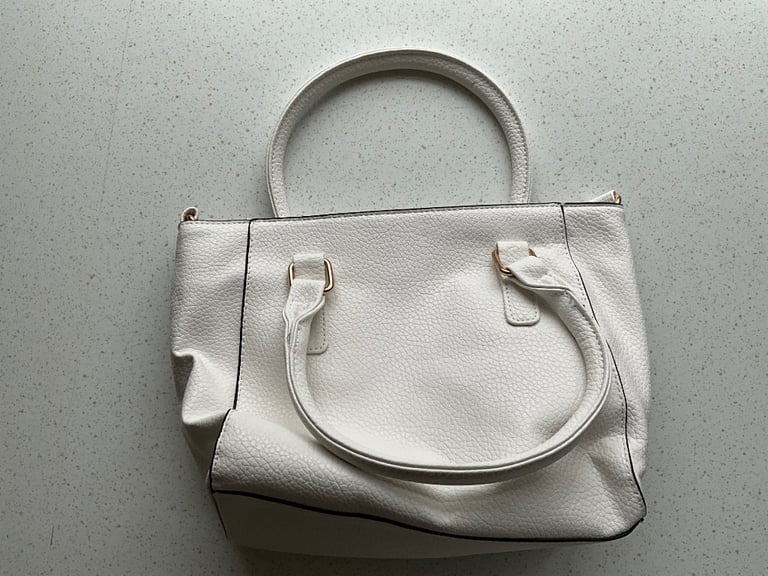 George White Handbag / Shoulder Bag, Gold fittings, Black Piping / Edging - Brand New