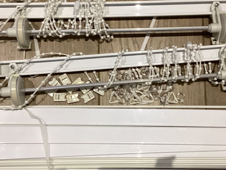 4 x Roman blind kits complete 