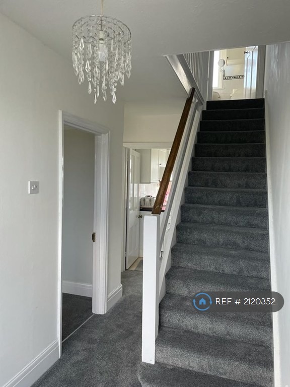 3 bedroom house in Brighton Road, Lancing/ Shoreham, BN15 (3 bed) (#2120352)