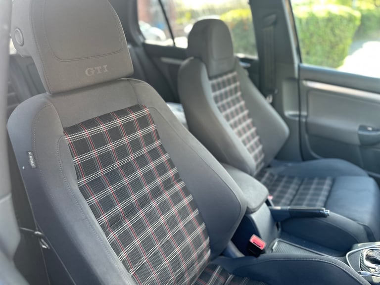 Volkswagen Golf GTI DSG *Import* 2.0 TFSI Petrol  Automatic 