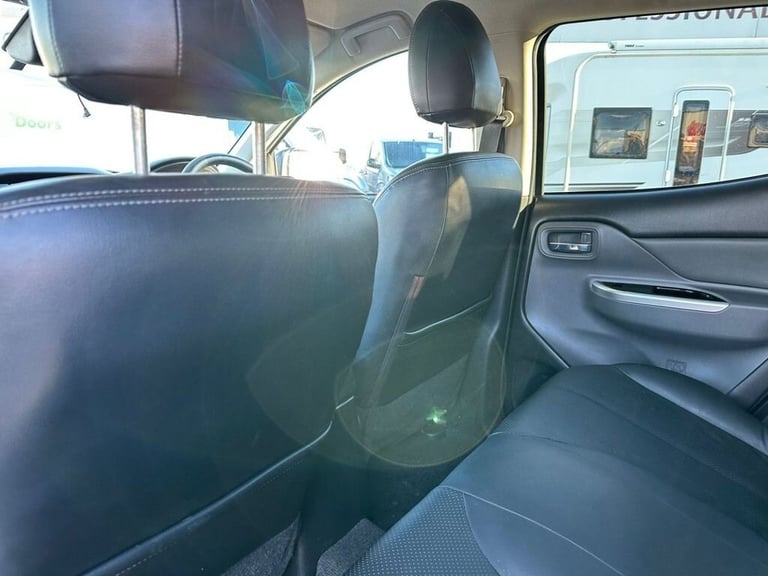 2019 Mitsubishi L200 2.4 DI-D 4WD WARRIOR DCB 178 BHP PICK UP Diesel Automatic