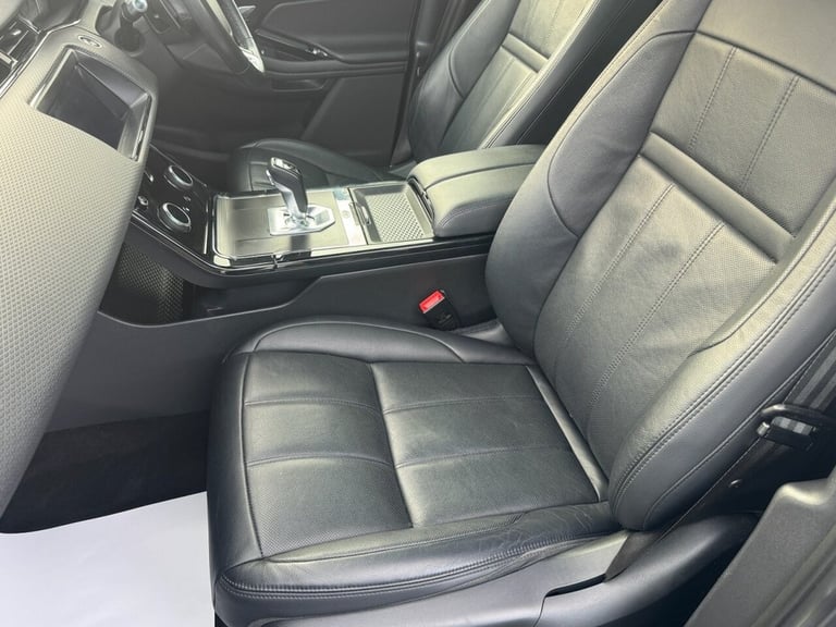 2019 69 LAND ROVER RANGE ROVER EVOQUE 2.0 D180 R-DYNAMIC S SUV 5DR DIESEL AUTO 4