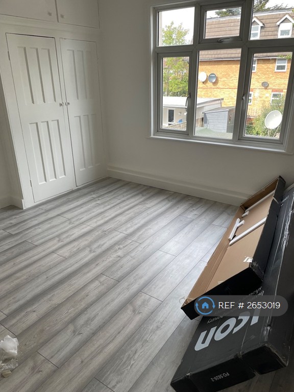 image for 1 bedroom in Hereward Gardens, London, N13 (#2653019)