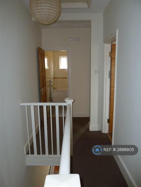 5 bedroom house in Milton Road, Southampton, SO15 (5 bed) (#2666905)