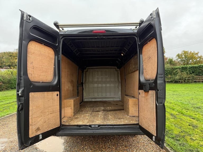 2022 Peugeot Boxer 2.2 BlueHDi 435 Professional L4 H2 Euro 6 (s/s) 5dr PANEL VAN Diesel Manual