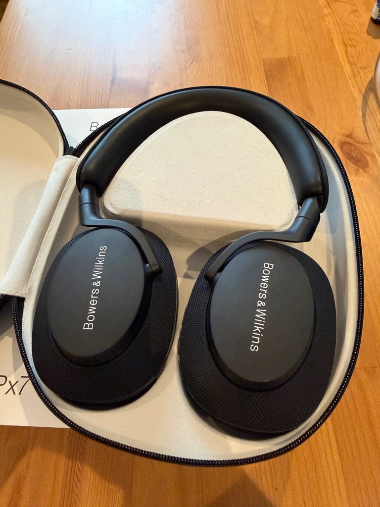 Bowers & Wilkins Px7 S2 Noise Cancelling Wireless Headphones 