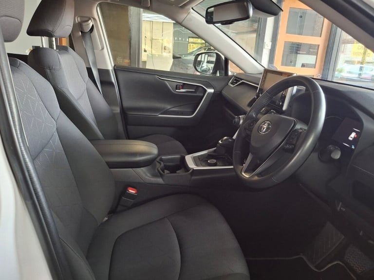 2022 Toyota RAV4 2.5 VVT-h GPF Design SUV 5dr Petrol Hybrid CVT 4WD Euro 6 (s/s) (222 ps) ESTATE ...