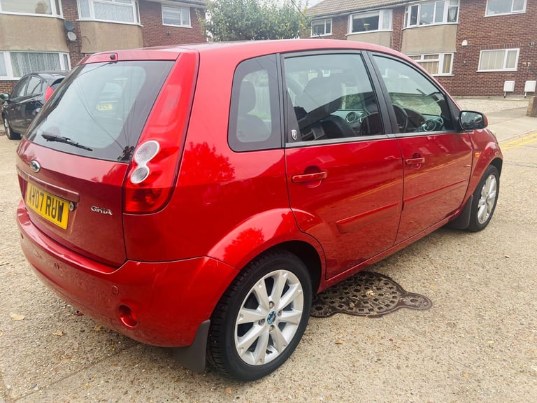 FORD FIESTA YEAR 2007, FULLY AUTOMATIC 1.6 PETROL VERY LOW MILEAGE, 2 KEYS, FULL SERVICE, LADY OWNER