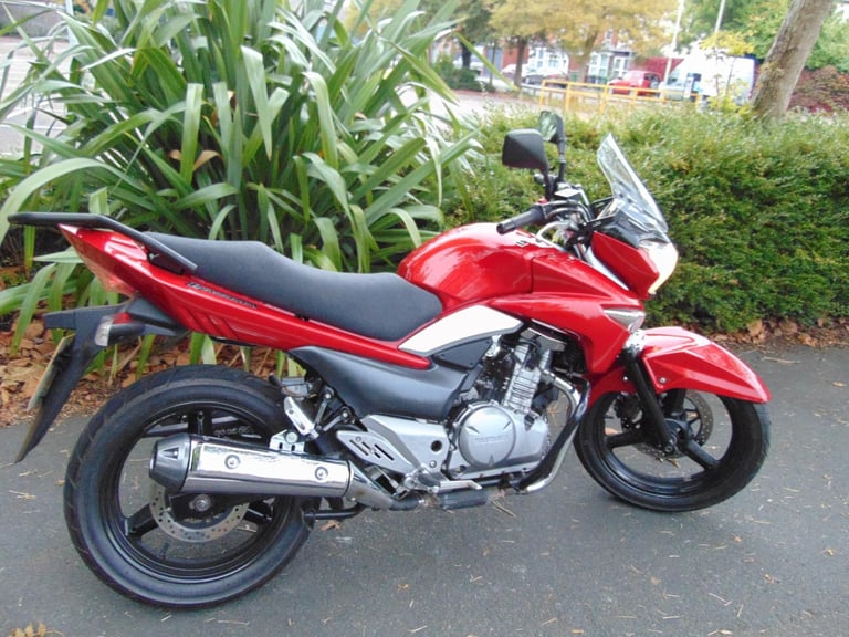 Suzuki GW250L3 Inazuma lightweight 250 naked beginner friendly learner commuter 
