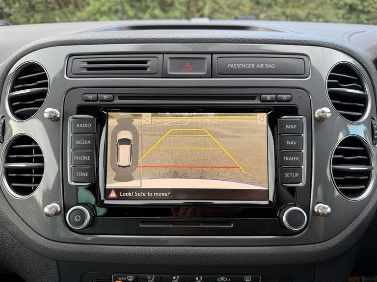 Volkswagen Tiguan 2.0 TDI Blue Motion Tech R-Line DSG 4WD 5dr DIESEL 2013/63