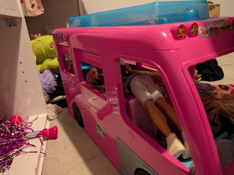 Barbie camper van 