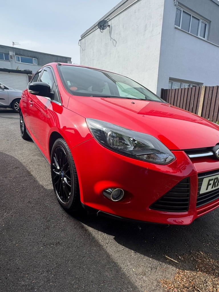 Ford, FOCUS, Hatchback, 2013, Manual, 998 (cc), 5 doors