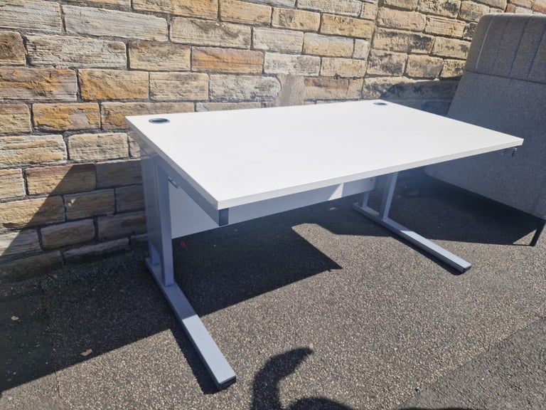 image for Manual Height adjustable office desk (140 x 80cm ) 4 available