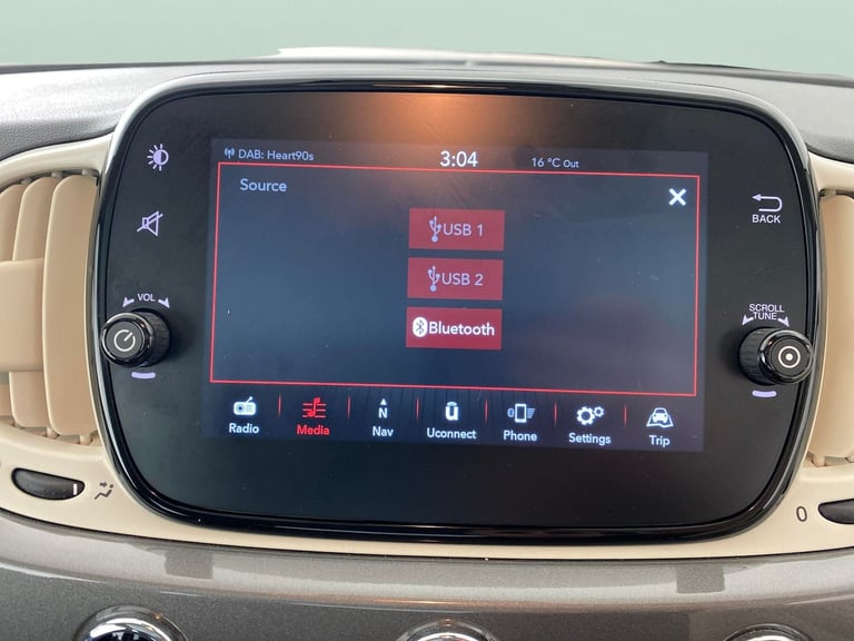 2023 Fiat 500 1.0 MHEV Hatchback 3dr Petrol Manual Euro 6 (s/s) (70 bhp) - AIR CON - DAB  Hatchba...