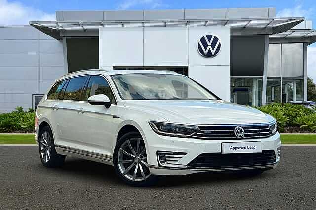 image for 2018 Volkswagen Passat 1.4 TSI GTE Advance 5dr DSG Estate PETROL/ELECTRIC Automatic